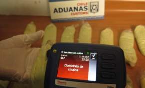 Arica: Turista es sorprendido transportando preservativos con cocaína en su chaqueta [FOTOS]